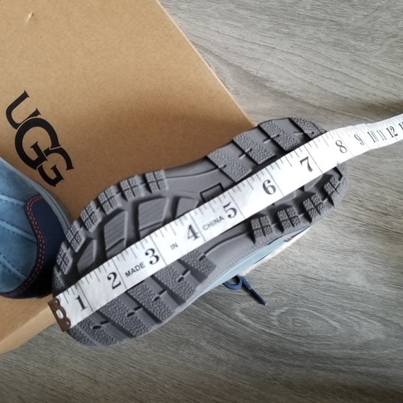 UGG Kids Butte II CWR Waterproof Boot - Picture 8 of 10